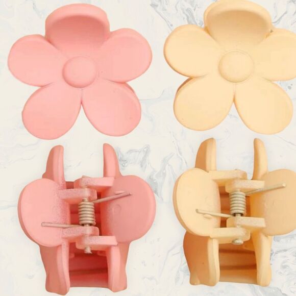 Press On Nails & Hair Accessories Bundle - Picture 8 of 8